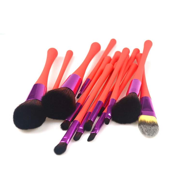 cosmetic brush.jpg