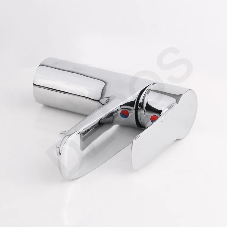 Single lever zinc basin mixer DP5401