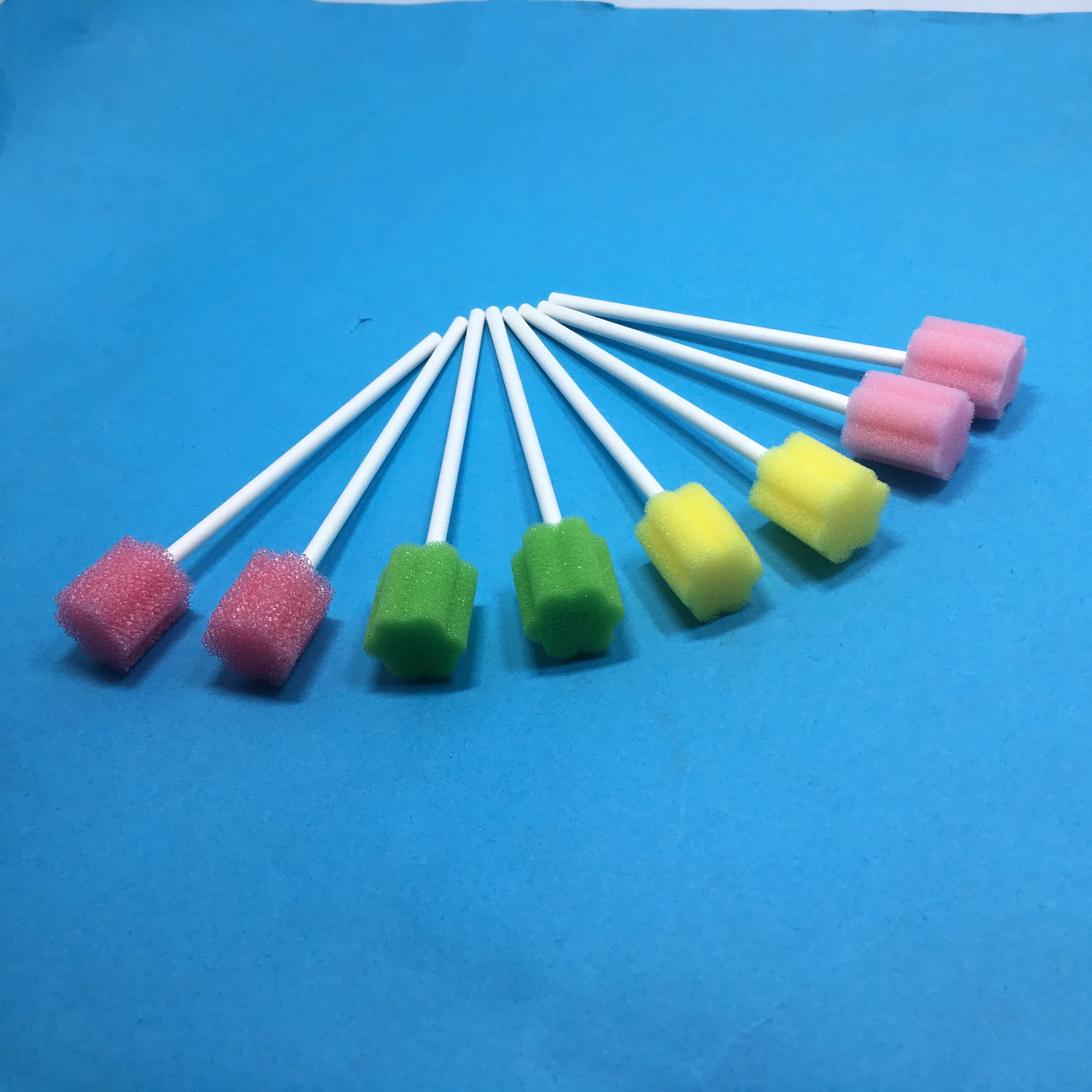 Surgical Sponge Brush Foam Oral Cleaning Swab Medical Sponge Stick