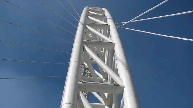 有限公司是不仅是一家专业制造商,也是一家工程师公司对于空间框架,钢