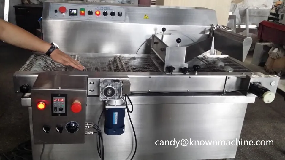 60kg Automatic Chocolate Spray Coating Machine For Chocolate Cookie ...