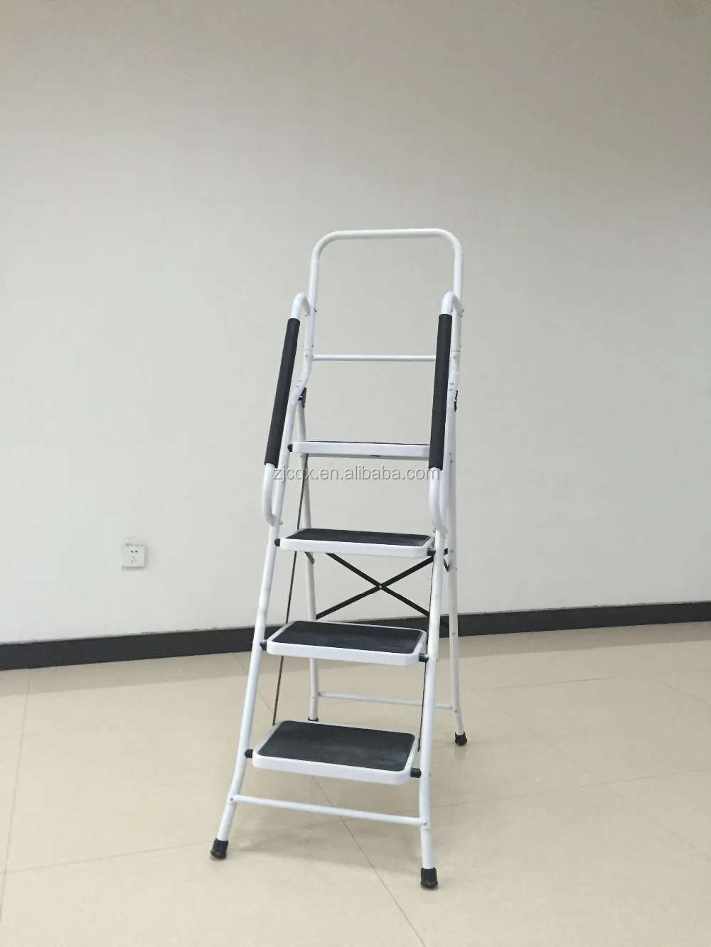 4step Ladder With Safety Rails Grab Handles Portable Foldable Safe
