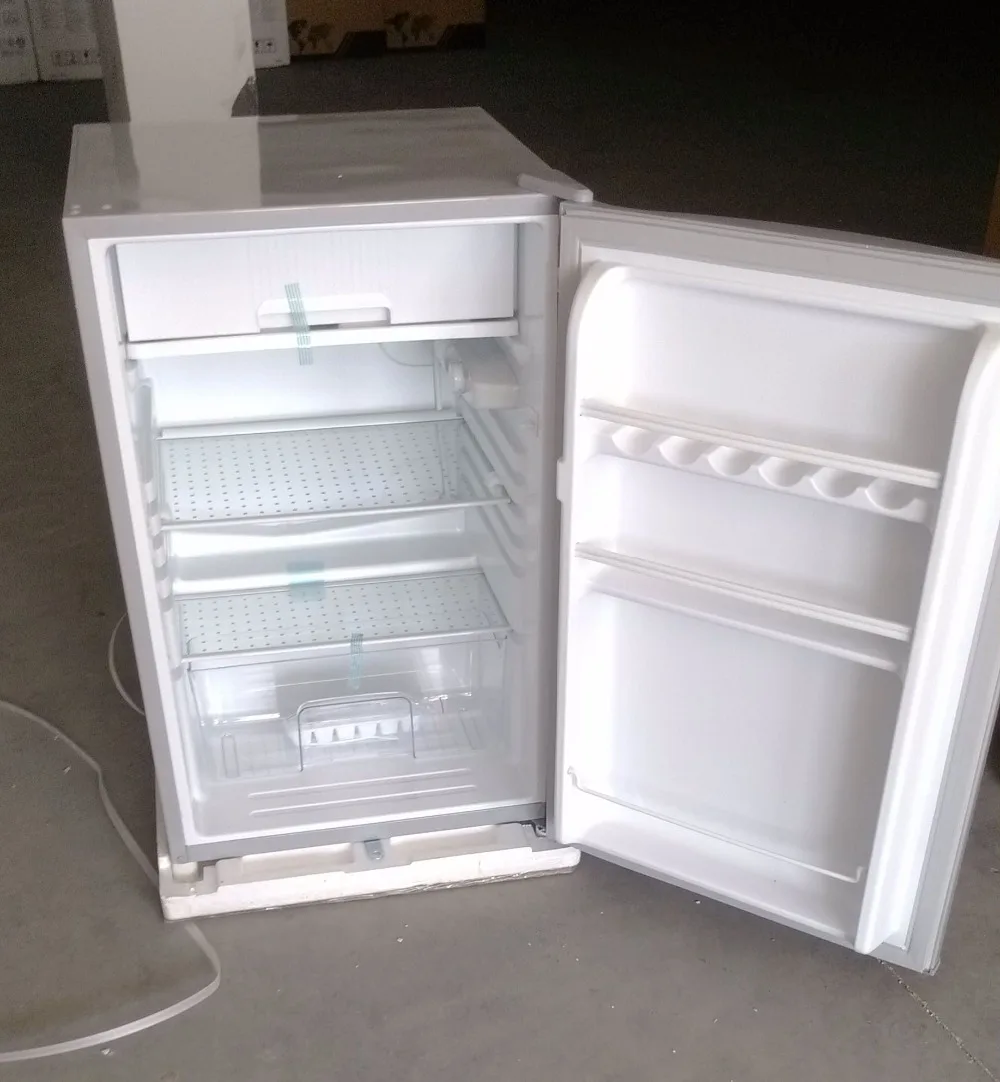 Б у холодильник нижний. Холодильник Profycool BC 50 B. Холодильник Бирюса 107. Маленький холодильник. Бэушные холодильники.