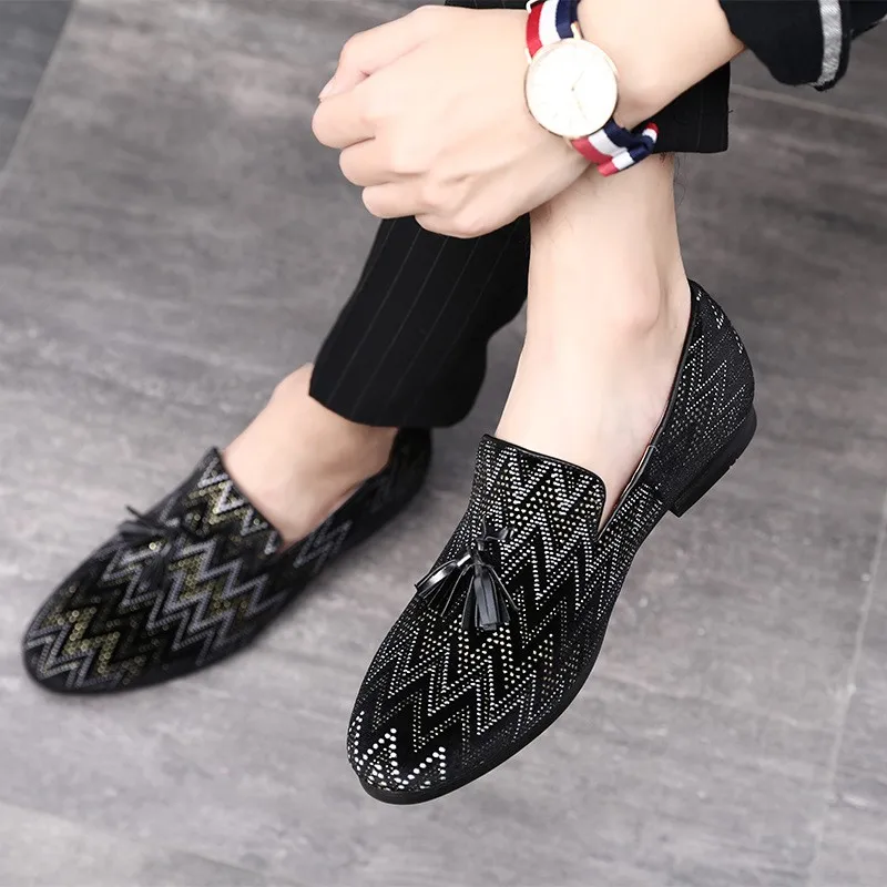 Ss0460 Men Gender Black Barber's Shoes 2018 Latest Stylish Young Man  Fashion Casual Slip On Sequin Driver Shoes - Buy Boys Stylish Casual Driver  Shoes,Man Shoe For Barber,Men' Casual Business Shoes Product