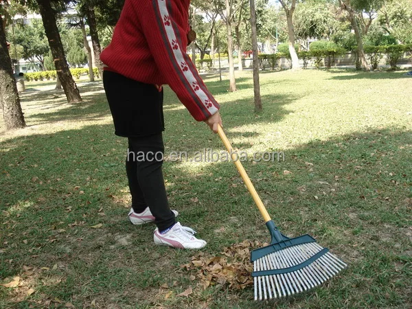 
31 Tine Steel Grass Garden highly carbonized steel super flexible and durable Leaf Rake 