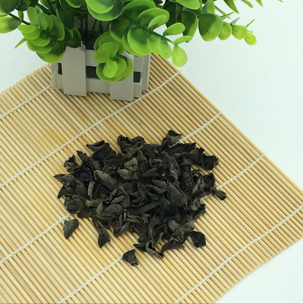 
Herb medicine dry fungus or wood ear 