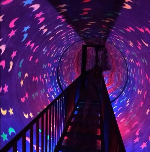 Factory Price Custom Mirror Maze Spatiotemporal Interversion Tunnel