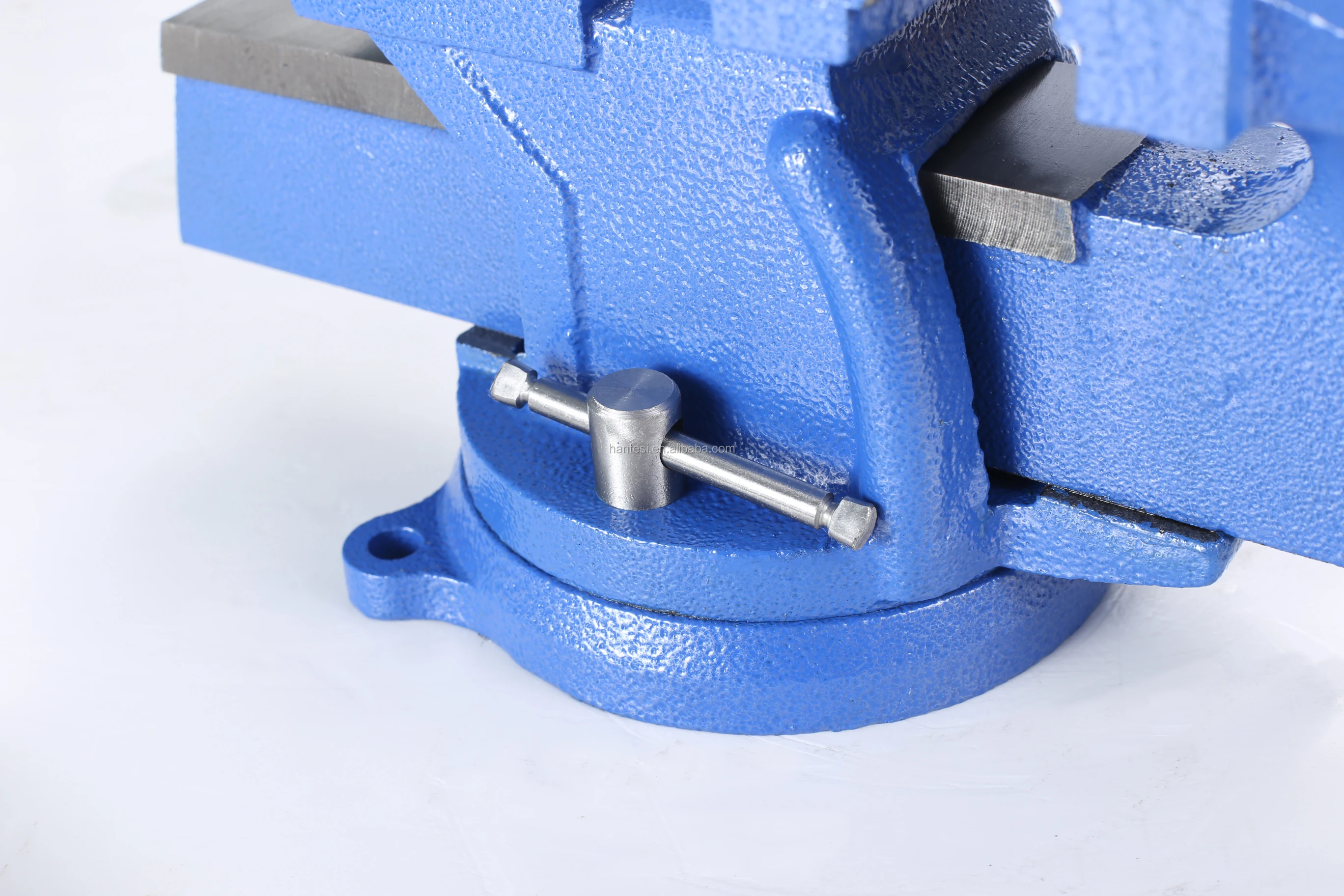 Тиски поворотные настольные на шарнире 80 фото