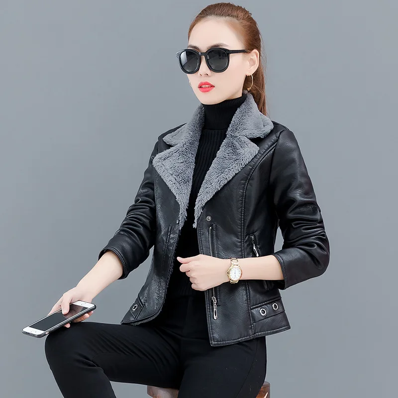 

2019 New Autumn and winter Short plus velvet thick large size slim leather jacket women coat FNM2042