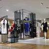 Metal Garment Clothes Shop Display Units Stand For Shop