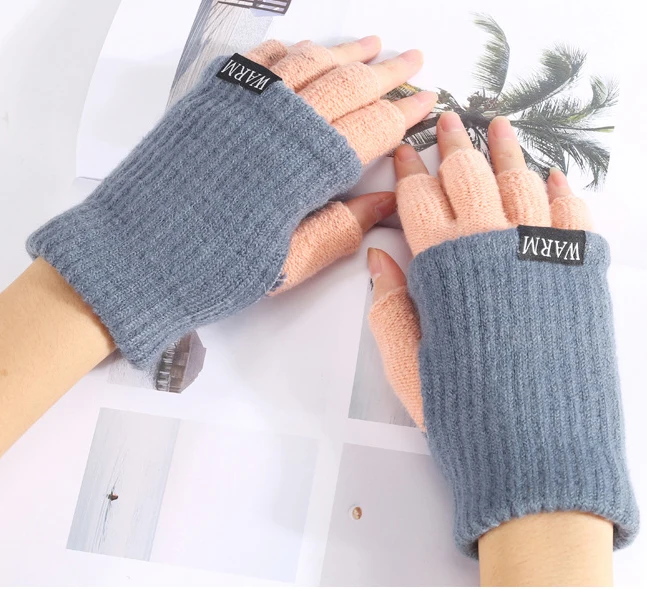 knitted gloves06.jpg
