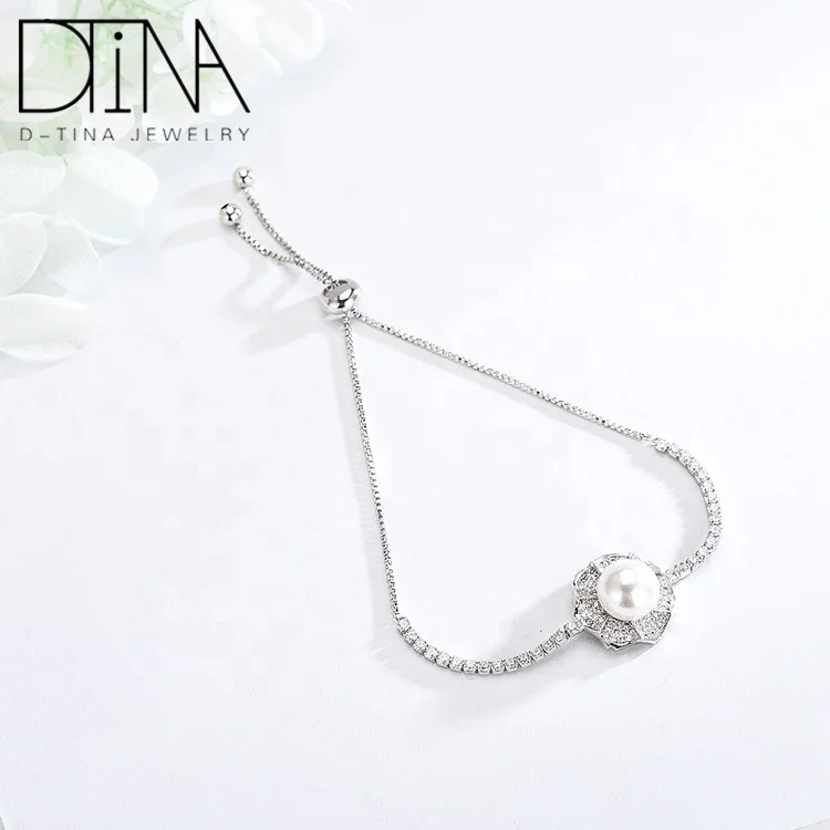 

DTINA Adjustable Girl Pearl Bracelet, Gold sliver
