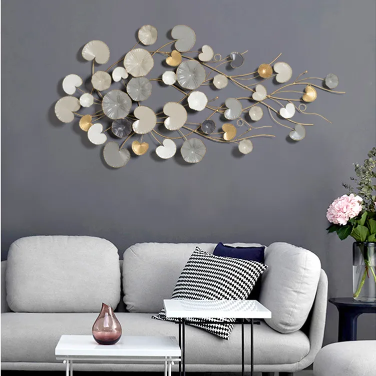 

Home Simple and Elegant Metal Hand Painting Lotus Leaf Wall Arts Decoration