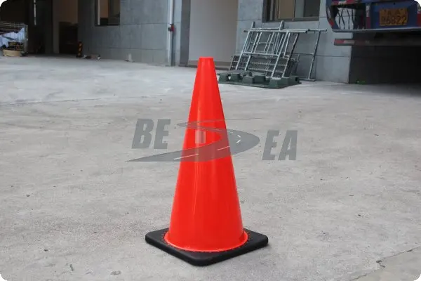 Black-Base-PVC-Traffic-Cone-12.jpg