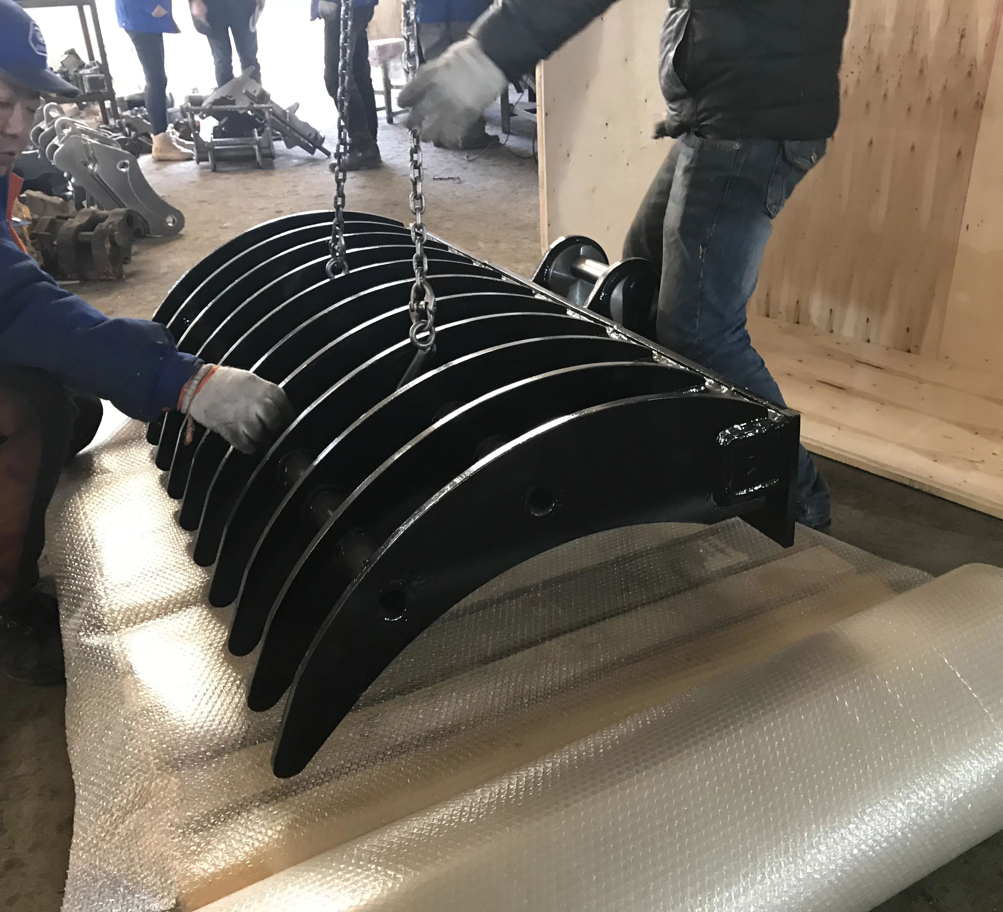 
10% promotion wear steel hardox excavator rake 