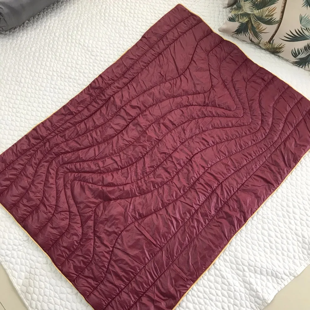 Nylon Waterproof Indoor/outdoor Camping Blanket Buy Puffy Blanket