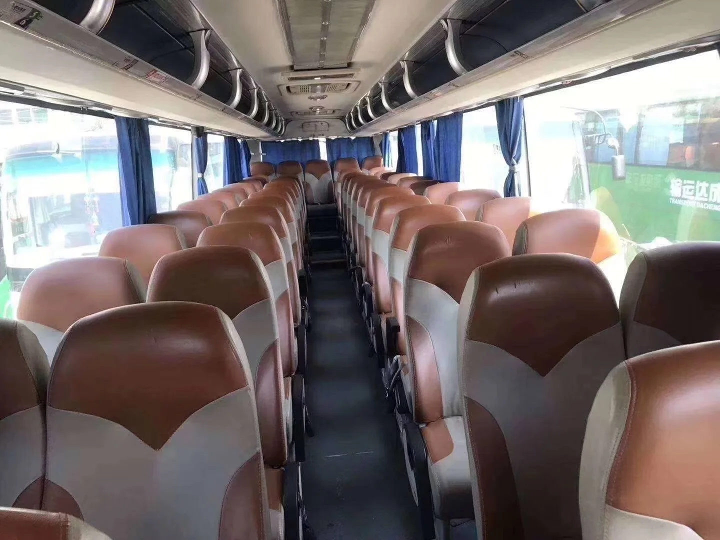 China made YONG TONG used 55 seats bus, diesel engine for sale