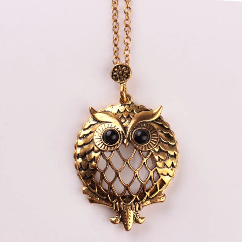 

Vintage Magnifying Glass Owl sweater Antique Gold Magnifier necklace, Picture