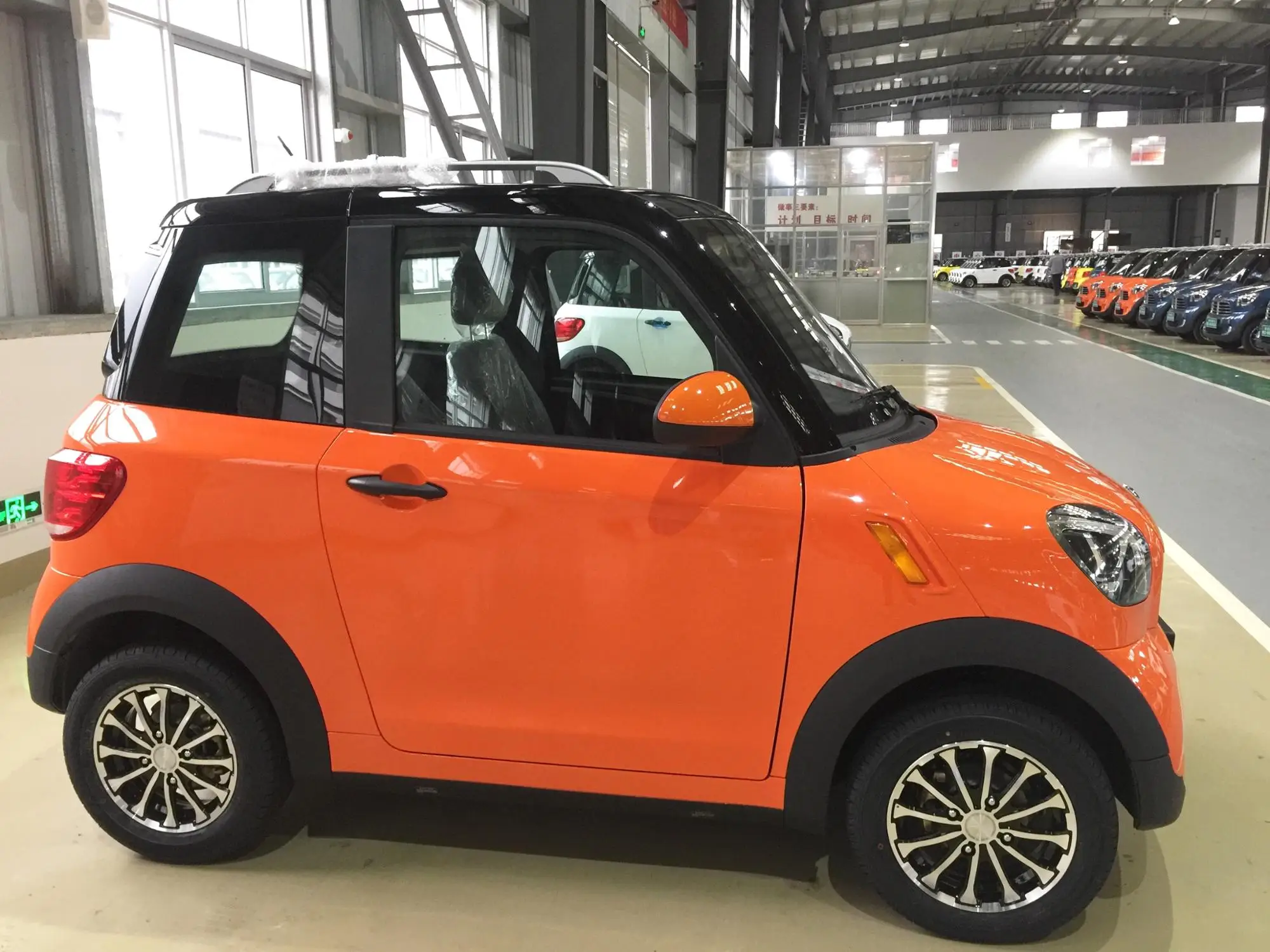 Микро ев. Электромобиль sunshine. хонда микро коммутер электромобиль. honda micro commuter.