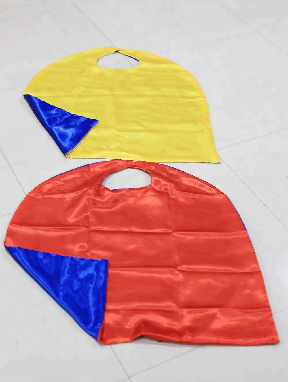 
Cosplay Customized Printed Logo Satin Carnival Costume Hero Cape Cloak for Kids Children 