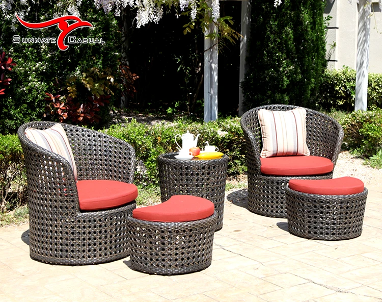 garden chairs and tables1.jpg
