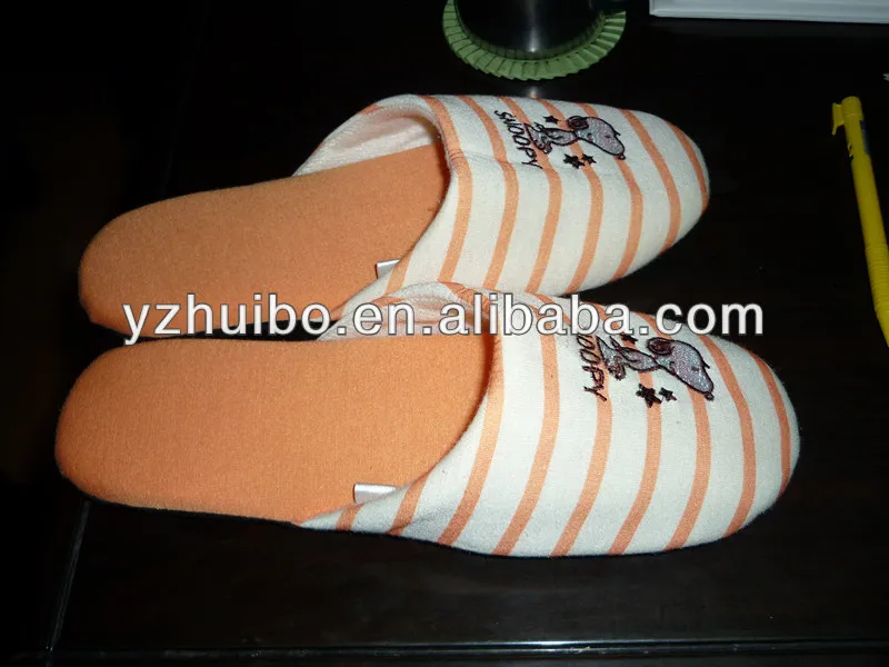 Product from China: bright yellow craft indoor slipper with thick
sponge inside