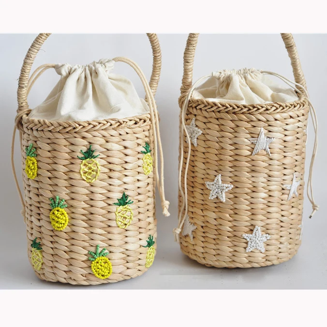 

2018 newest round straw basket bag with pineapple and stars for ladies