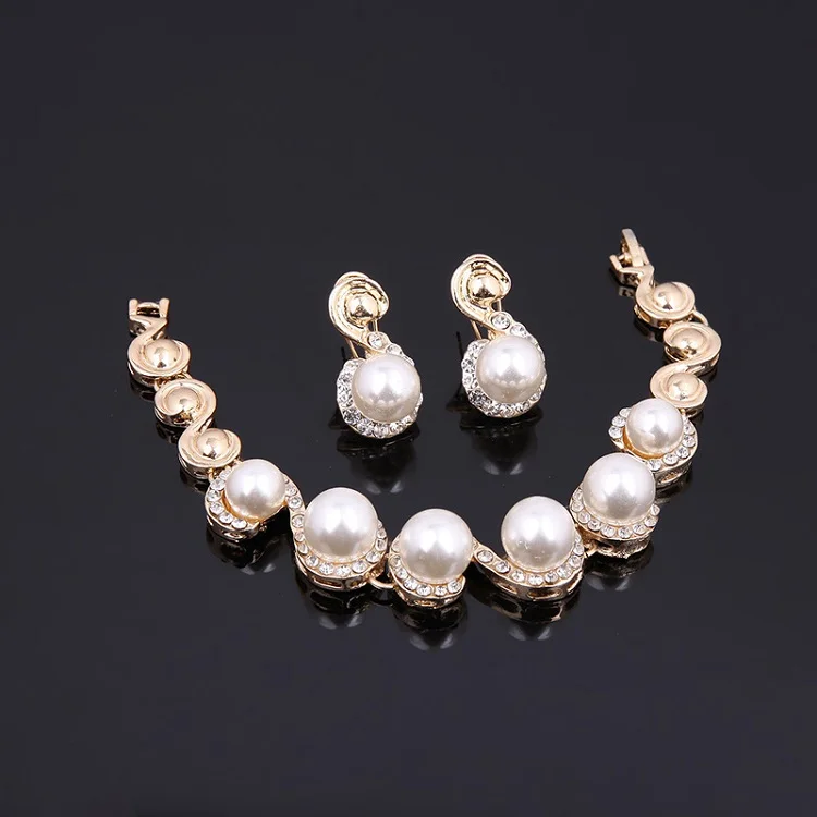 Women New 4 Pcs Fashion Jewelry Sets Luxury Saudi Gold Plated Big Pearl Pendant Dubai Crystal Wedding Gift Bridal Jewelry Set