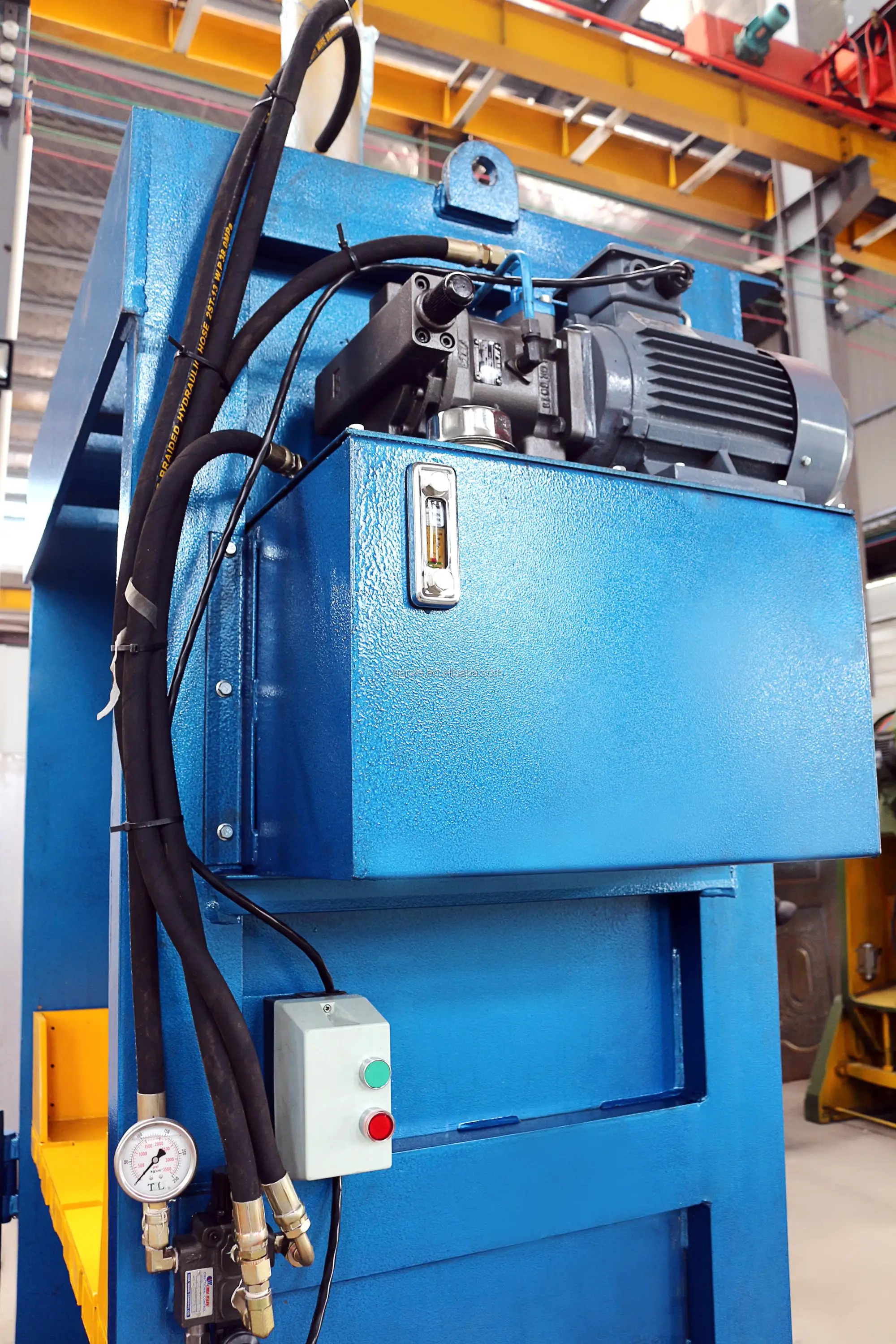 30T vertical baler (16)