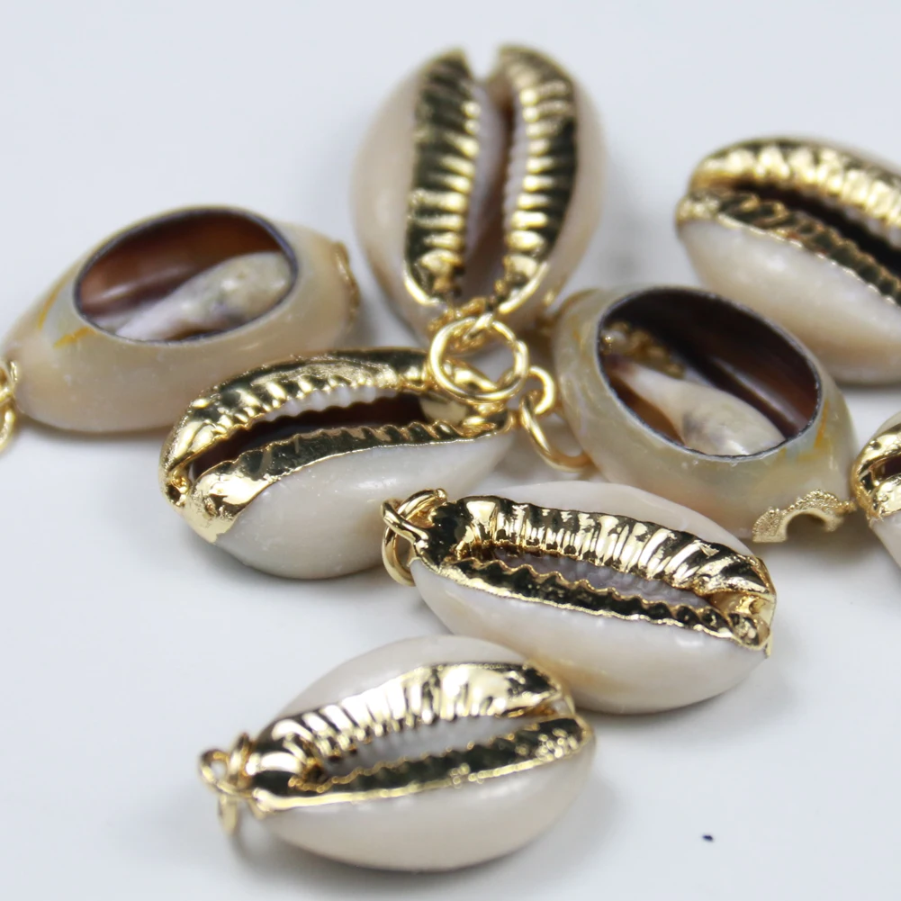 

Hand made Natural tiny sea snails Gold Plated shells Pendant Necklace, As pictures