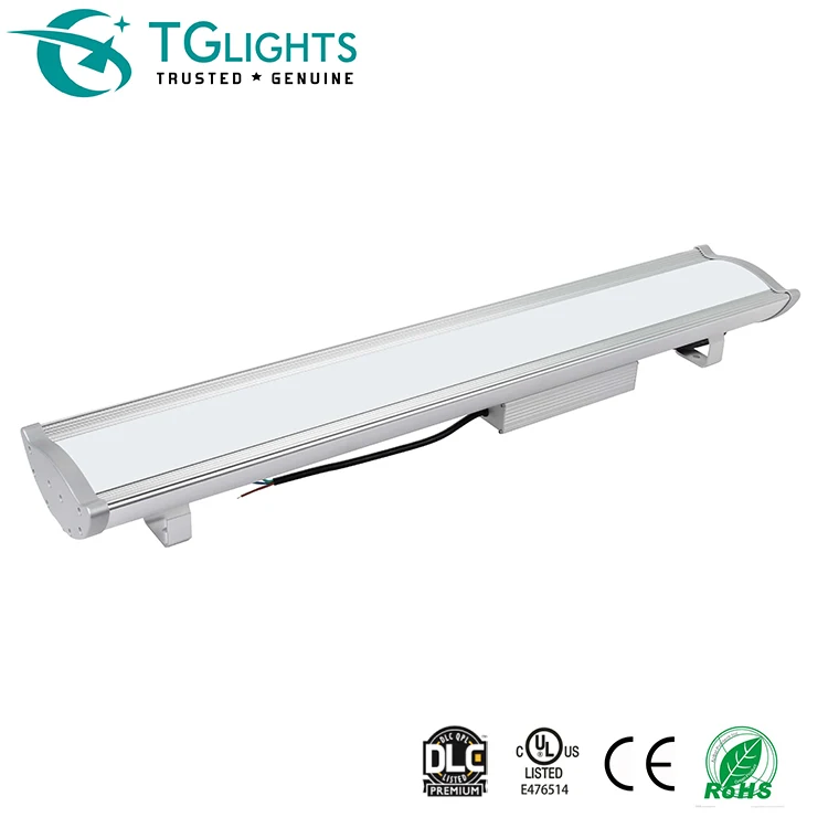 
130lm/W DLC Premium 15600lm 120Watt LED Industrial HighBay Hanging Installation 