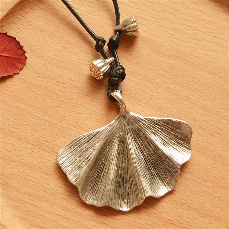 

Vintage Ethnic Style Old Gold Plated Leather Chain Ginkgo Biloba Leaf Pendant Necklace