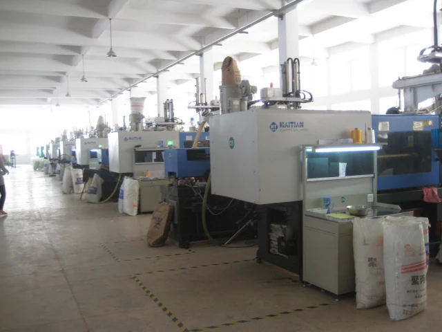 make connector machine.jpg