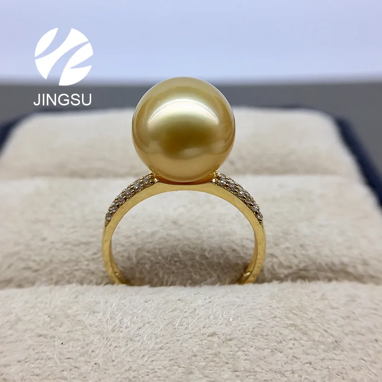 

woman wedding 18k gold natural golden color south sea pearl ring