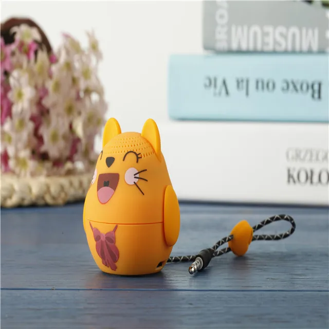 

Music Microphone Audio Sound C Special hanging line design Hifi V4.2 Mini Portable Wireless Speaker For Christmas Gift, Customizable