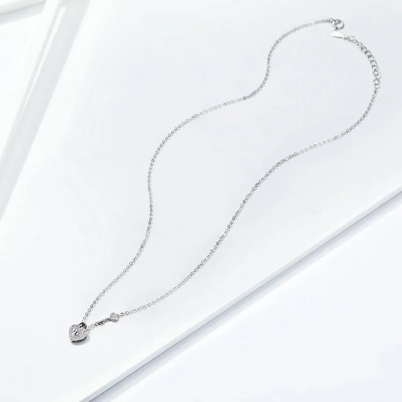 

Beautiful 925 Sterling Silver Clear Cz Heart Lock And Key Pedant Link Chain Necklace