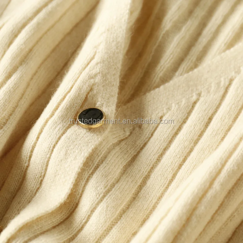 cashmere cardigan (3).jpg