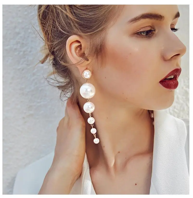 
Hot Retro Big Pearl Long Dangle Earrings Simple Irregular Pearls String Drop Earring Statement Pearl Earrings For Elegant lady 