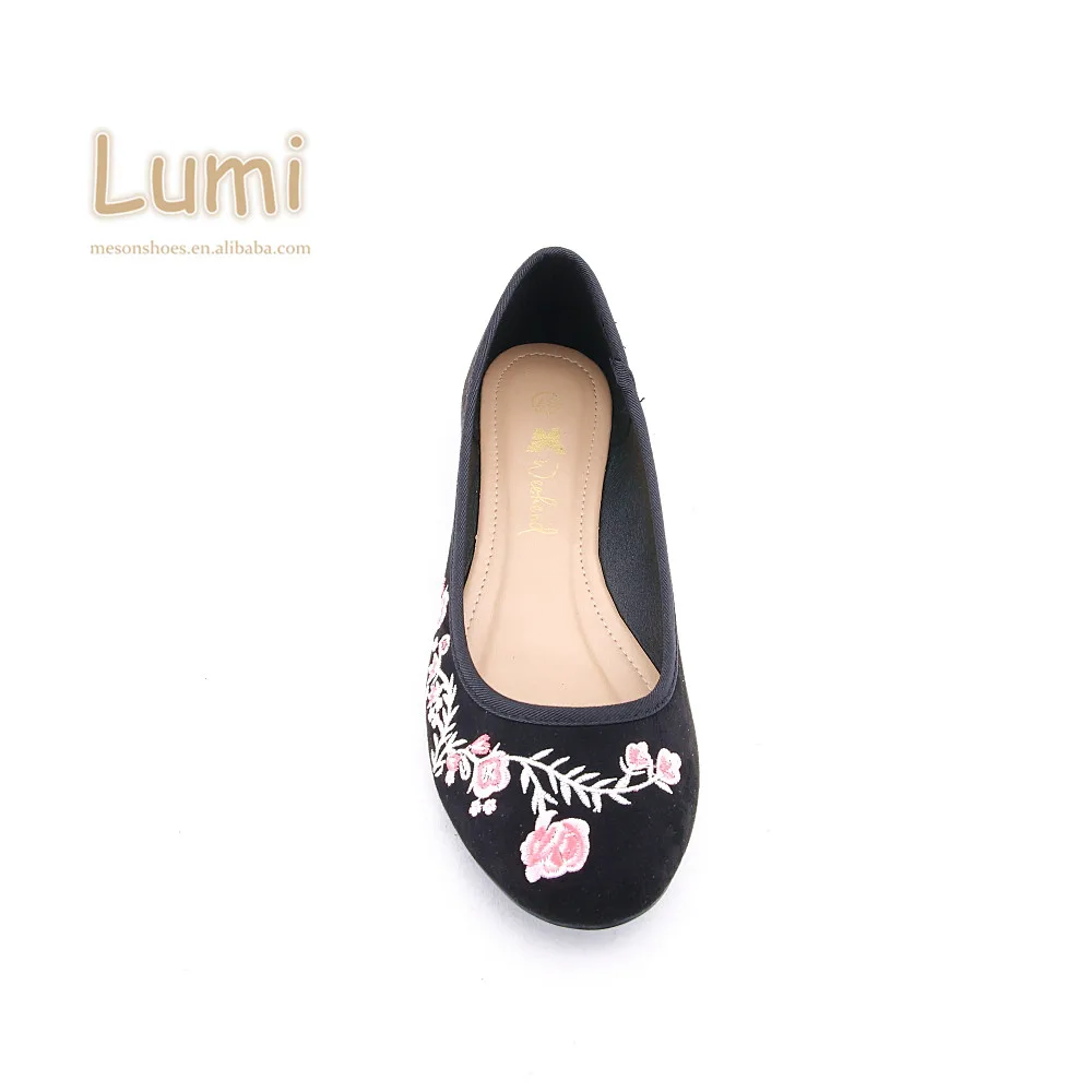 M17-52018-China Manufacturer Folk Style Embroidery Dance Shoe Ballet Flat Shoes (4).JPG