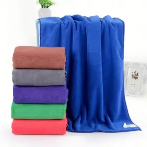 Image of Factory wholesale custom size logo 400 GSM microfiber car cleaning towels
