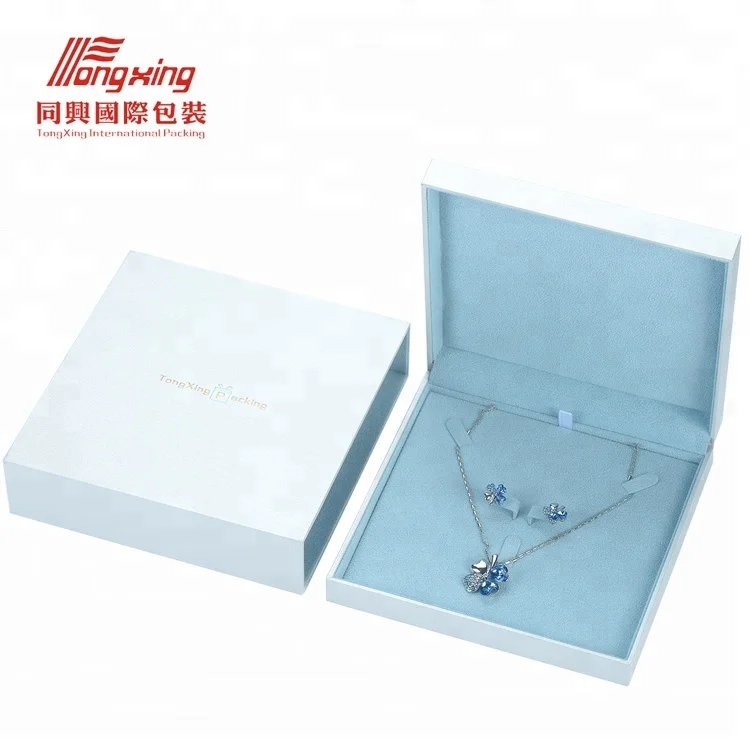 

Hot Sale Quality Leatherette Ivory Velvet Square Jewelry Gift Packaging Boxes for Necklace Jewellery Pendant Earring Set Boxes, Panton full color