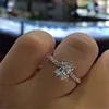 Fashion Jewelry Wedding Rings Gold and Silver Oval Transparent Stone Diamond Alloy Ring