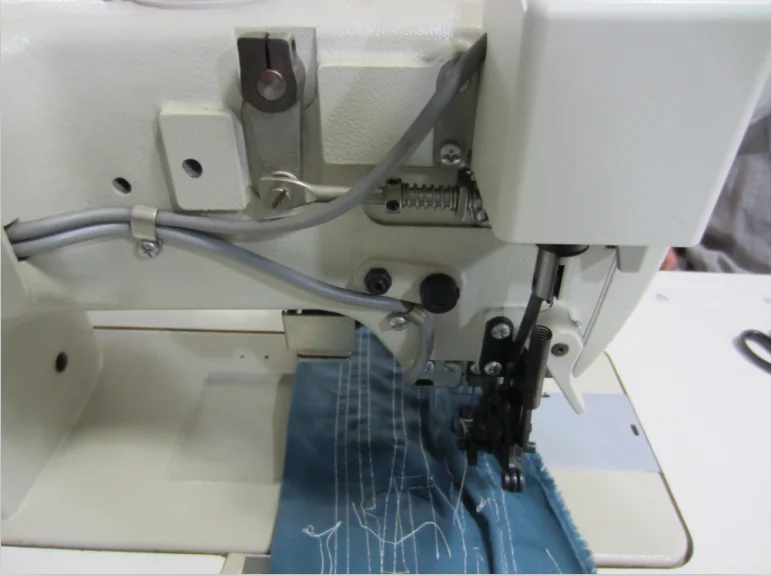 High speed computerized full function auto industrial sewing machine
