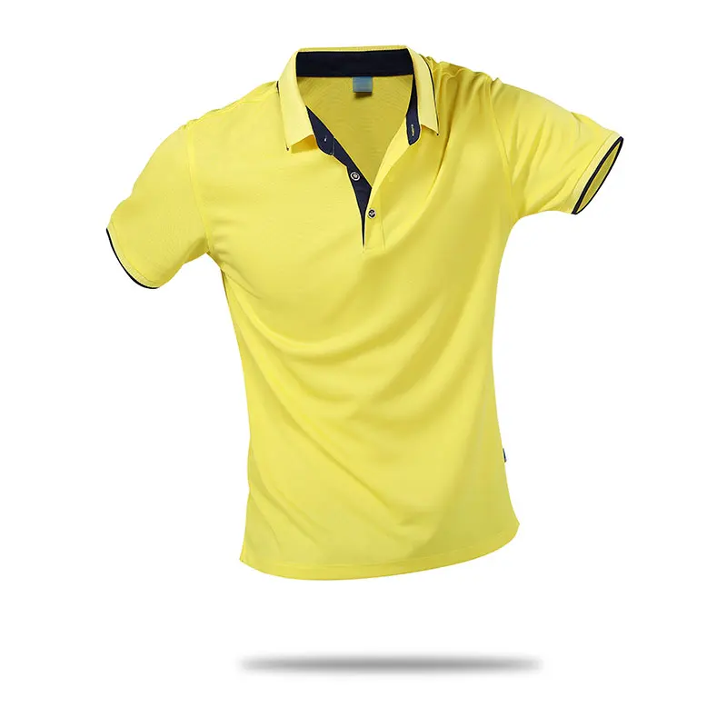 camisa tipo polo blanca