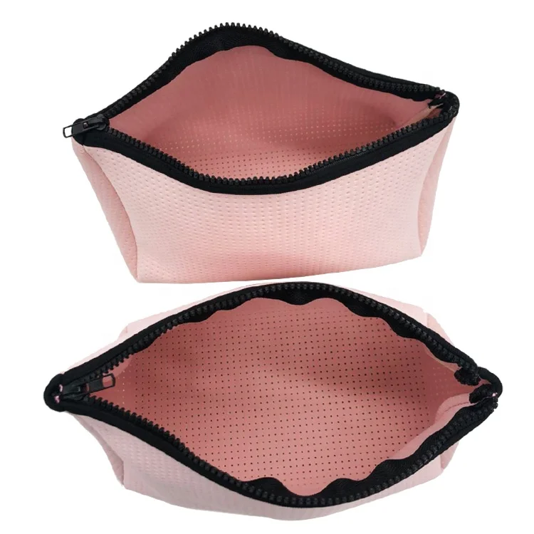 pink makeup bag3.jpg