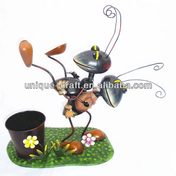 Playing ants metal garden ornaments