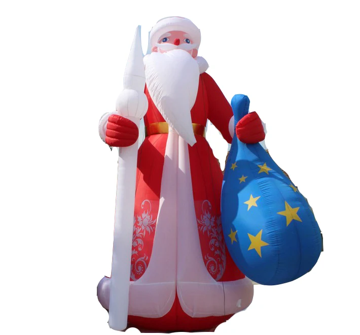 Оригинальная фигура Деда Мороза, приветствующего вас своим светлым взглядом