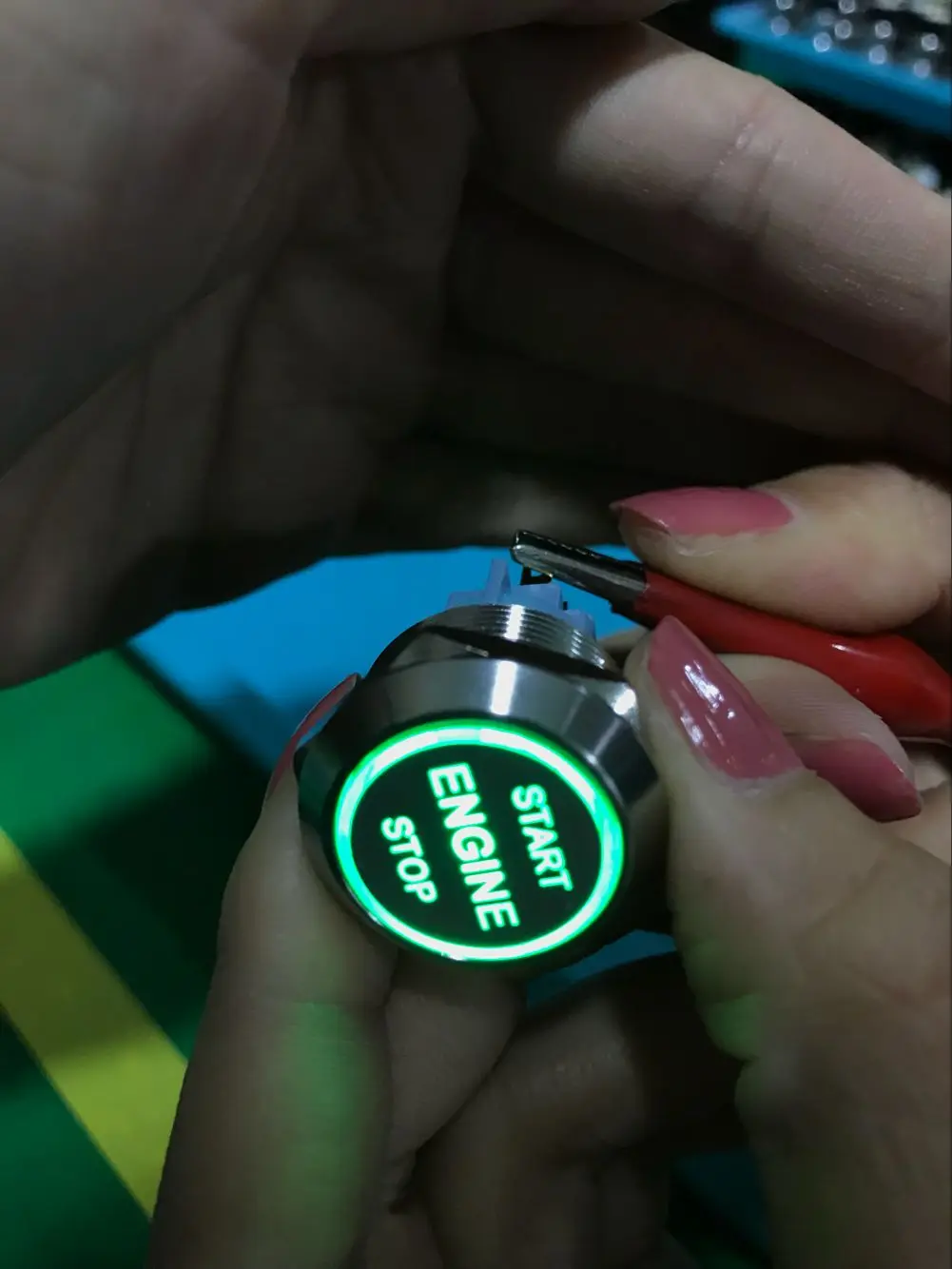 Custom-made 15A ENGINE START STOP Push Button Power Switch CE TUV Waterproof IP67 for Motorcycle / Car/ Boat/Trike Vehicles