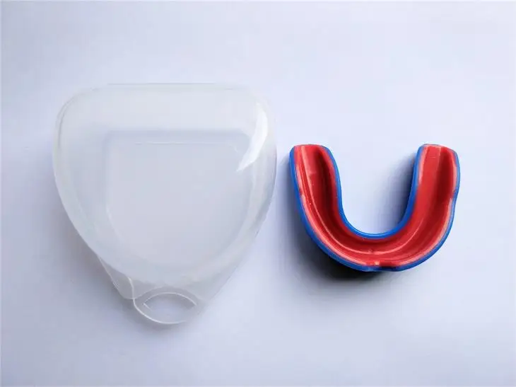 MG 003 blue outside red inside custom hockey  mma mouth guard with plastic box
