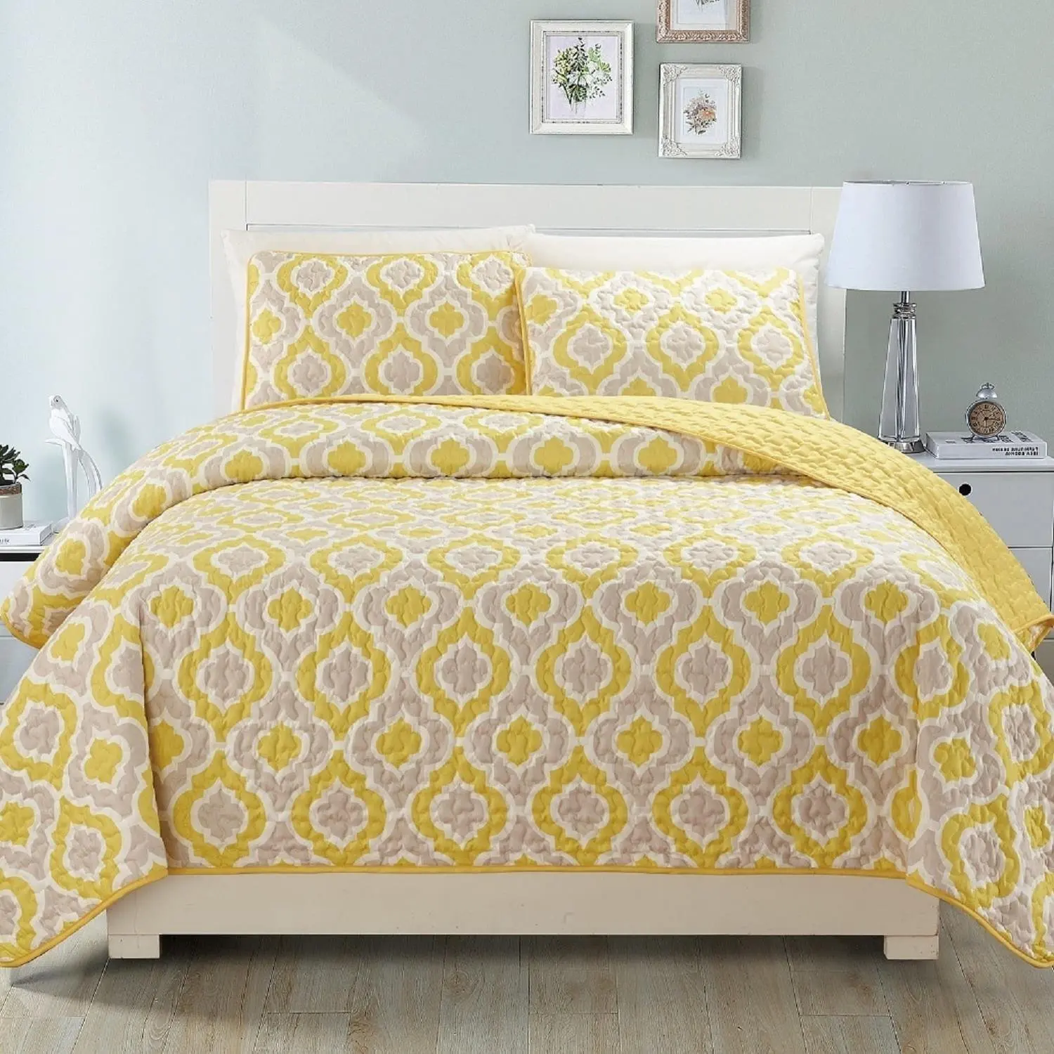 60.99. F&W 3 Piece Beautiful Yellow Taupe White Queen Quilt Set, Diamon...